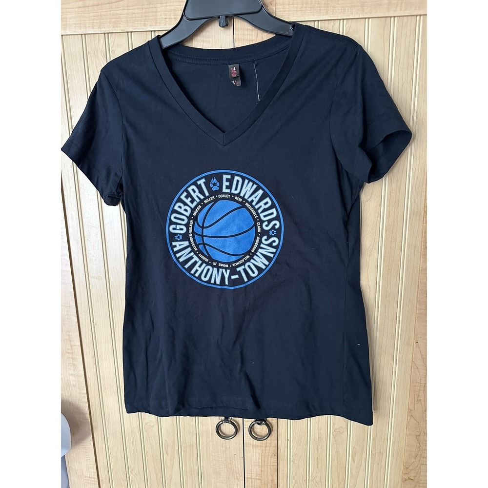 Minnesota Timberwolves‎ V-Neck T-Shirt NBA Women's Size Smalll TWolves Large